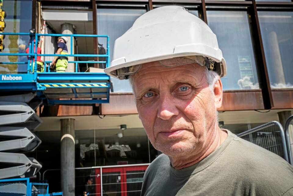 VILLE TESTE: Harald Goksøyr i Fasader og Glass AS i Bergen.