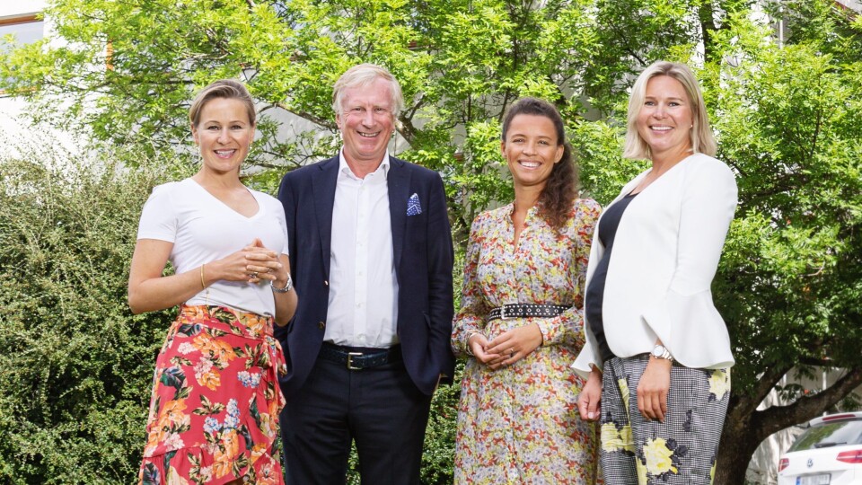 Fra venstre: Katharina Hernæs (AF Eiendom), Carl Erik Krefting (Carucel Eiendom), Caroline Krefting (Carucel Eiendom) og Matilda Vinje, AF Eiendom.