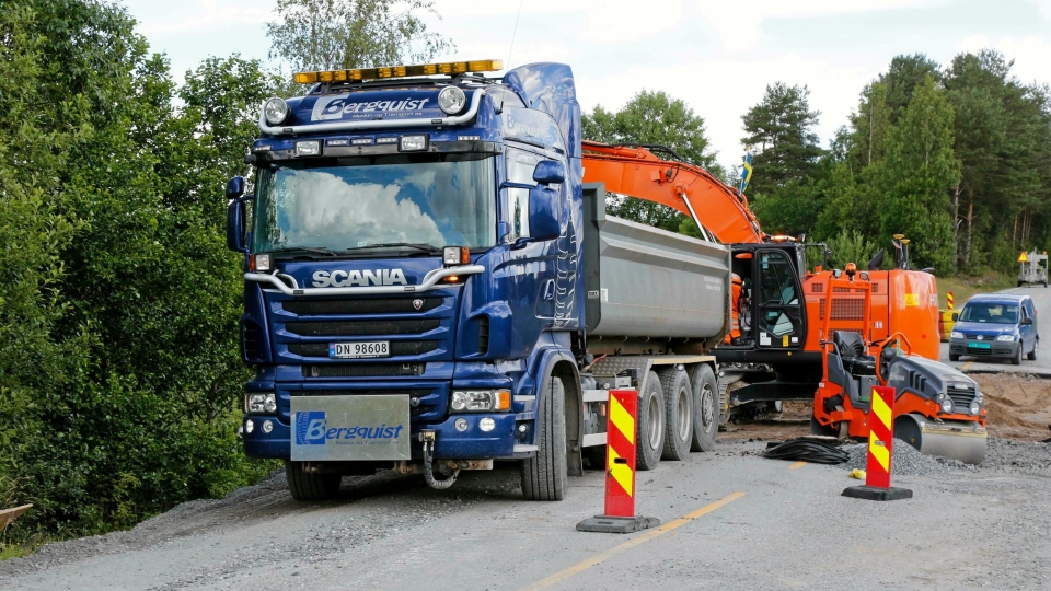 Østfold-entreprenøren Bergquist Maskin og Transport AS har driftskontrakt med Statens vegvesen området Østfold nord.