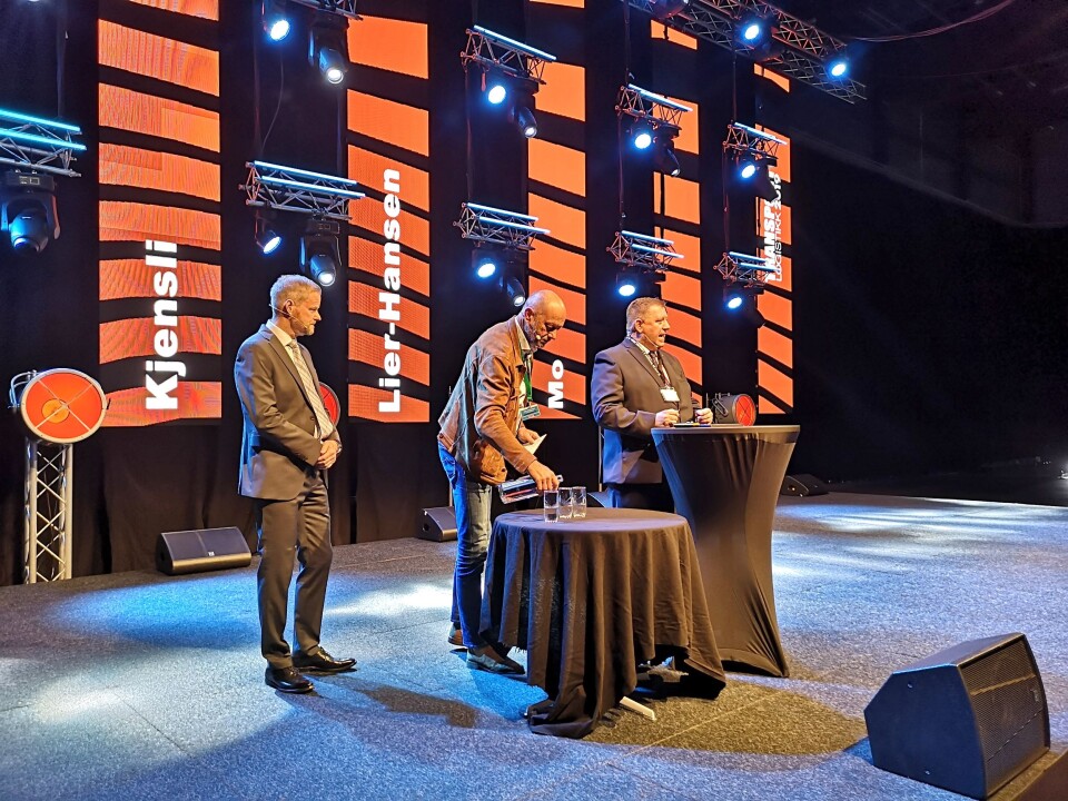 Fra venstre: Are Kjensli (administrerende direktør i NHO Logistikk & Transport), Stein Lier-Hansen (adm. direktør i Norsk Industri) og Geir A. Mo (administrerende direktør i Norges Lastebileier-Forbund) åpnet messen fra hovedscenen.