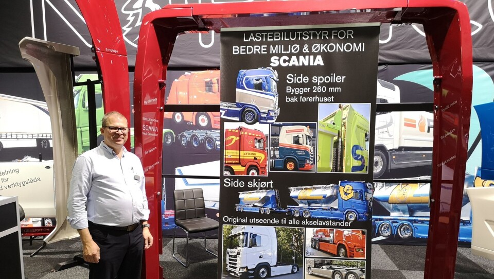 David Klingenberg i Nordicc Truck Division viste en helt ny sidespoiler, med tett bakside, til Scania Next Gen på Transport & Logistikk.