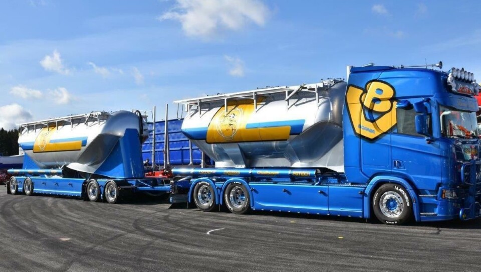 Nordicc tilbyr også sideskjørt i sin Glasdesign Aerodynamics-serie. NB: Sidespoileren her, er Scanias originale lange sidespoiler.