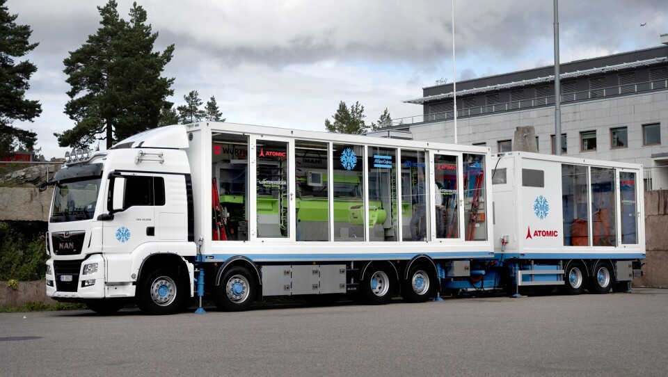 Dette vogntoget er ifølge MAN Truck & Bus det eneste av sitt slag i hele verden. Det er en komplett rullende fabrikk for sliping og preparering av alpinski.