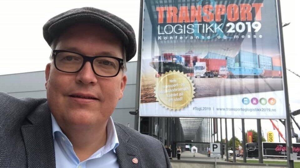 Arbeiderpartiets transportpolitiske talsmann, Sverre Myrli, refser Posten/Bring for å undergrave transportbransjen og norske lønns- og arbeidsvilkår. - Norske myndigheter har ansvaret for å gå foran for en mer seriøs transportbransje, og ikke ødelegge den, understreker han.
