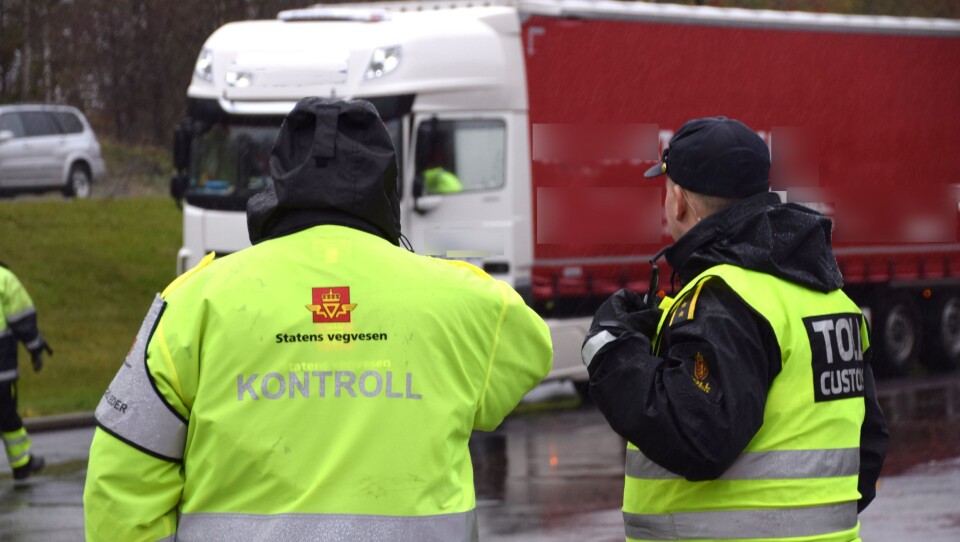 Torsdag 17. oktober hadde fire etater felleskontroll av alle tunge kjøretøy ved trafikkstasjonen på Stoa i Arendal.