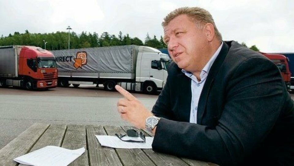 Geir A. Mo, adm. direktør i Norges Lastebileier-Forbund (NLF): - For oss er det transport som gjelder, og at våre medlemmer leverer de beste transportløsningene, noe som i de aller, aller fleste tilfeller involverer en lastebil. Men vi har også medlemsbedrifter som bruker varebiler, tog, fly og båt, sier «lastebilgeneralen» som også understreker at NLF arbeider beinhardt for å sikre gode vilkår for transportnæringen. – Vi skal levere konkurransedyktige norske transporttjenester i en tid med et sterkt økende transportbehov og en stadig sterkere internasjonal konkurranse, understreker Mo.