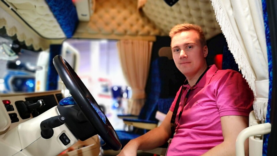 Andreas Nitteberg i sitt rette element. Han kjører traller for flere kunder, hovedsakelig i østlandsområdet og hovedsakelig stykkgods/termo. At trekkvogna skal se pen ut, er en selvfølge.