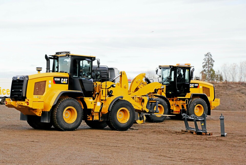 MASKINER I KØ: Pon hadde med et godt utvalg maskiner til testing.