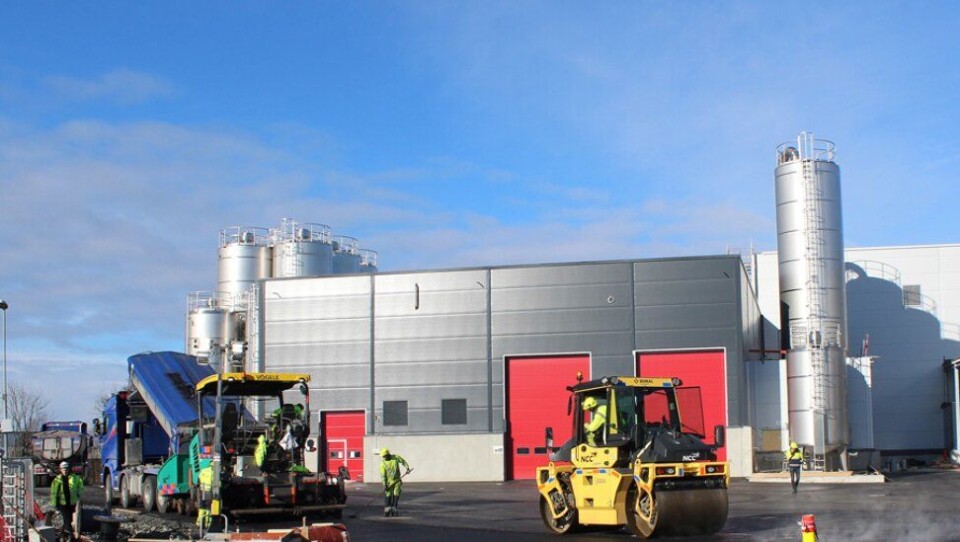 Tine og deres entreprenør LAB var på jakt etter miljøasfalt til det nye meieriet på Flesland i Bergen, og valget falt på NCC og NCC Green Asphalt. Rundt 5700 tonn Green Asphalt asfalt ble lagt ut.