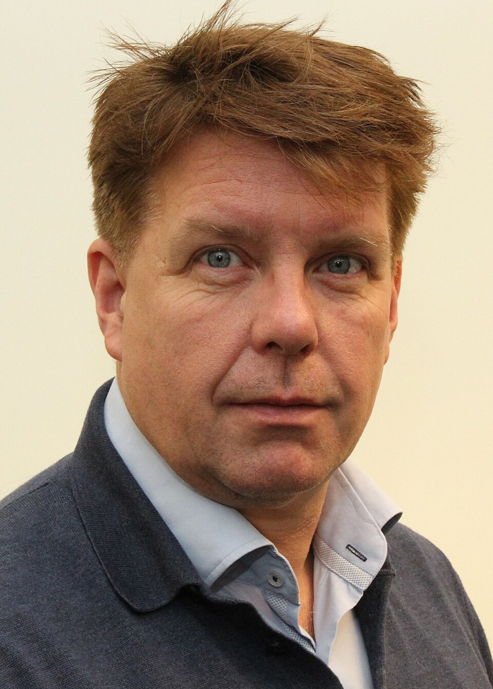 Styreleder i avviklingsstyret i Rekom, Leif-Magne Hjelseng, er tilfreds med at Geminor nå overtar driften av selskapet. Styreleder i avviklingsstyret i Rekom, Leif-Magne Hjelseng, er tilfreds med at Geminor nå overtar driften av selskapet.