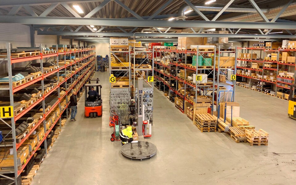 STORT SPEKTER: På lageret ved hovedkontoret i Grinder har de det meste av produkter til anleggsbransjen. STORT SPEKTER: På lageret ved hovedkontoret i Grinder har de det meste av produkter til anleggsbransjen.