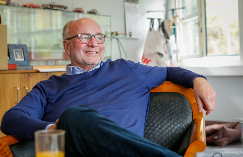 SVÆRT GODT FORHOLD: Ole Andreas Aaserud i Ankerløkken Equpiment får regelmessig besøk fra Furukawas toppledelse. Avtalen som ble signert på 80-tallet har vært viktig for begge parter. (Foto: Native Media)