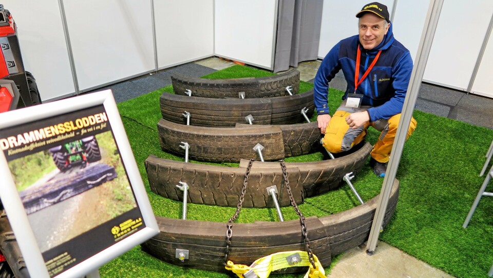 LØYPELAGER: Den nye ATV-slodden som brukes for vedlikehold av skogstier og gårdsveier, har vist seg å være effektiv også for å lage skiløyper, sier Asbjørn Berger.