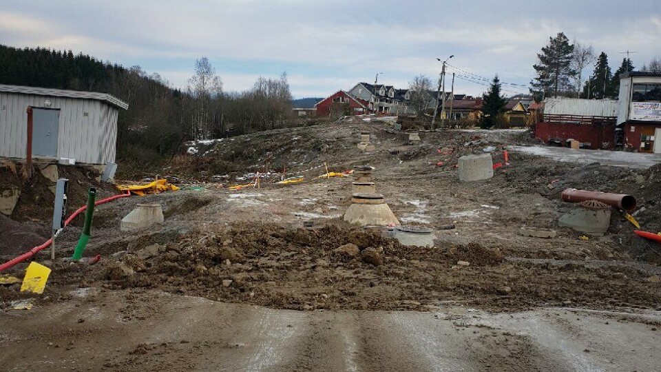 Beboere og bedrifter er fortsatt evakuert etter at det gikk ra i Nittedal (Akershus) 16. september 2019. Nå har YIT startet jobben med å stabilisere grunnen.