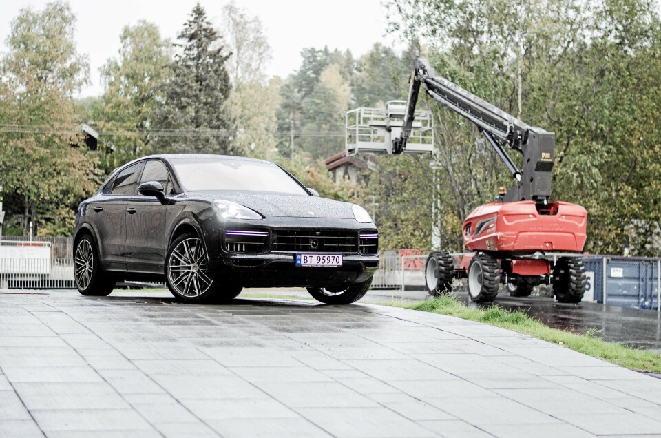 POLARISERENDE: Det er delte meninger om utseendet til Cayenne Coupé – men det blir litt bedre for hver gang man ser på den.