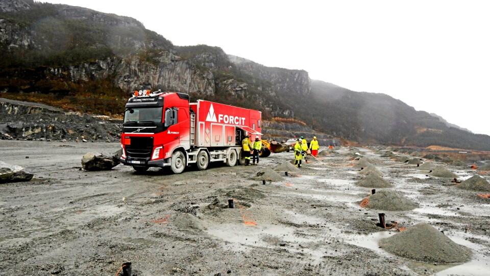 Forcit Norways fireårsavtale med Norsk Stein er Norges største enkeltkontrakt på sprengstoff. Volumet er på rundt 5000 tonn emulsjon i året. Forcit Norways fireårsavtale med Norsk Stein er Norges største enkeltkontrakt på sprengstoff. Volumet er på rundt 5000 tonn emulsjon i året.