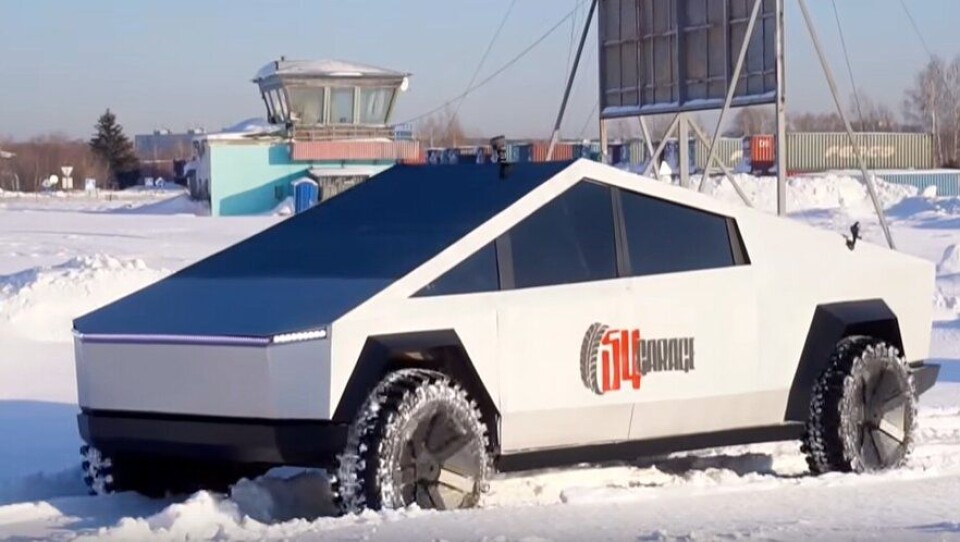 Russisk UAZ-basert Tesla Cybertruck