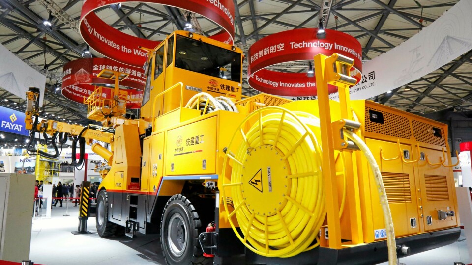 Bilde fra standen til CRCHI med en underjordsrigg fra Andersen Mekaniske Verksted (AMV) på Bauma China i Shanghai i november 2016.