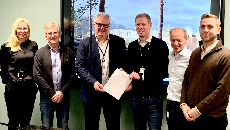 Menneskene bak kontrakten: Juridisk rådgiver Åsne Tinnes-Rimehaug, prosjektleder Geir Arne Hansen, adm.dir. Lars Henrik Bøhler (alle fra Omsorgsbygg), avdelingsdirektør Stian Schjølberg, økonomidirektør Tormod Solberg og prosjektleder Bård Eckmann (alle fra AF Bygg Oslo).
