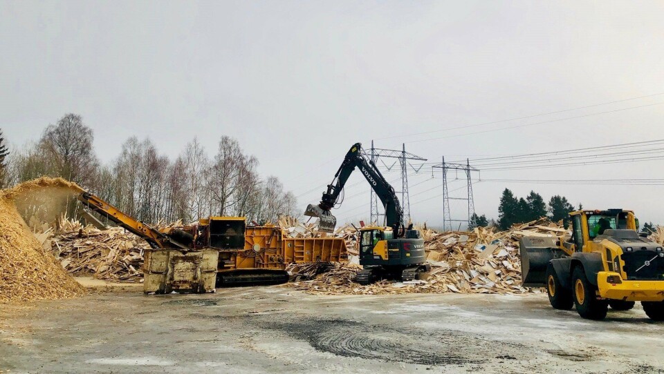 Geminor ble opprettet på Karmøy i 2004 og er et internasjonalt gjenvinningsselskap som sørger for energigjenvinning av ulike typer avfall som refuse-derived fuel (RDF), solid recovered fuel (SRF), farlig avfall og avfallstrevirke samt gjenvinning av papir, papp, plast, trevirke og andre typer avfall i det Europeiske markedet. Geminor har behandlingsanlegg og kontorer i Norge, Sverige, Danmark, Finland, Storbritannia, Tyskland, Polen og Frankrike, og sysselsetter totalt 63 fagpersoner. Selskapet håndterer mer enn 1,5 millioner tonn avfall hvert år og har kontrakter med mer enn 80 forbrennings- og gjenvinningsanlegg. Geminor har en årlig omsetning på ca.118 millioner euro. Geminor ble opprettet på Karmøy i 2004 og er et internasjonalt gjenvinningsselskap som sørger for energigjenvinning av ulike typer avfall som refuse-derived fuel (RDF), solid recovered fuel (SRF), farlig avfall og avfallstrevirke samt gjenvinning av papir, papp, plast, trevirke og andre typer avfall i det Europeiske markedet. Geminor har behandlingsanlegg og kontorer i Norge, Sverige, Danmark, Finland, Storbritannia, Tyskland, Polen og Frankrike, og sysselsetter totalt 63 fagpersoner. Selskapet håndterer mer enn 1,5 millioner tonn avfall hvert år og har kontrakter med mer enn 80 forbrennings- og gjenvinningsanlegg. Geminor har en årlig omsetning på ca.118 millioner euro.