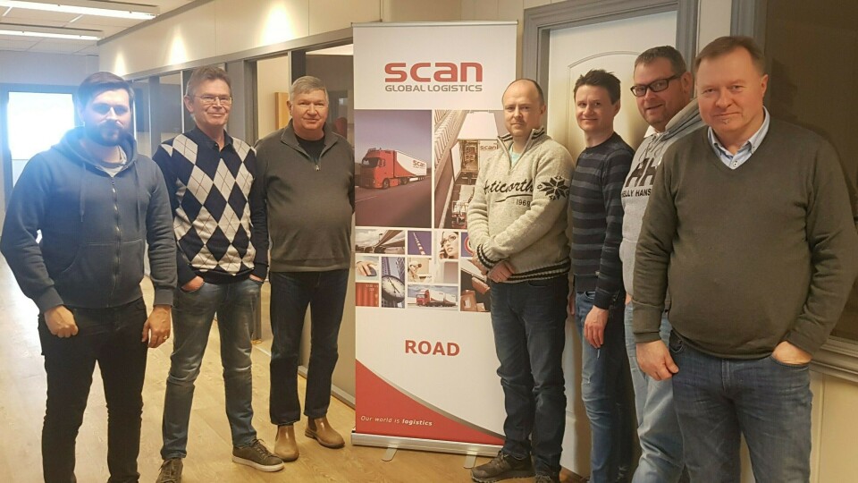 Scan Global Logistics har etablert et slagkraftig road-team i Drammen. Fra venstre: Daniel Henriksen, Roger Jørgensen, Yngve Aasmundrud, Brede Stubberud, Martin Espenæs, Lars Stian Tyholdt, Bjørn Nyvold. Stian Alsaker-Nøstdahl, Berit Rajala og Marzena Porzycka var ikke tilstede da bildet ble tatt.