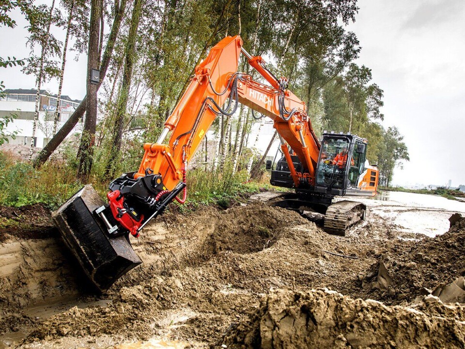 Nye Hitachi ZX250-7.