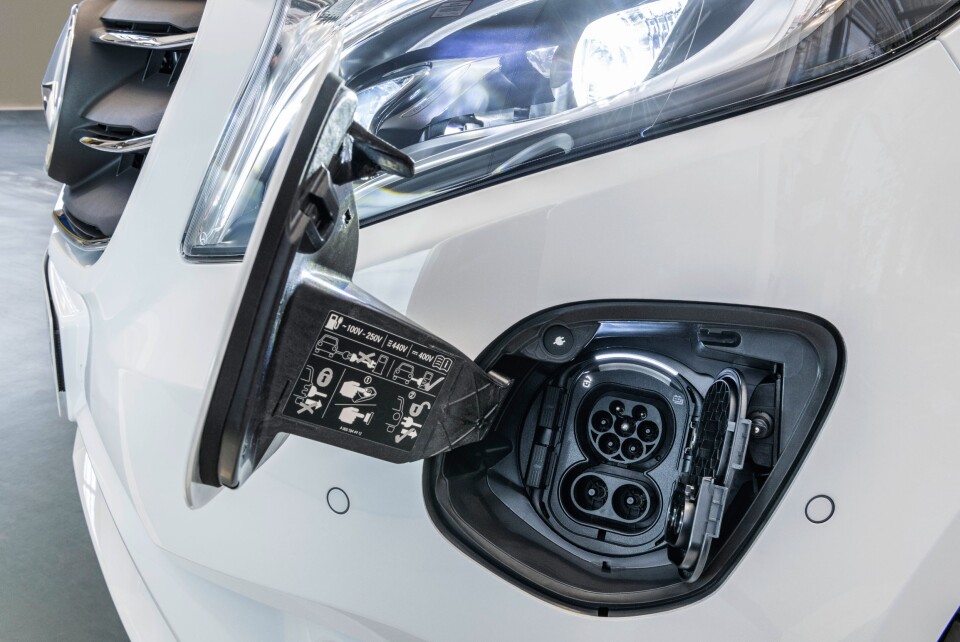 Hurtiglading fra 10-80% batterikapasitet på 45 minutter.