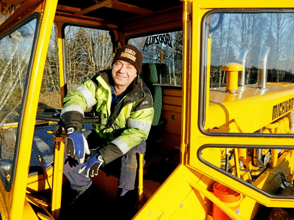 MÅ TAS VARE PÅ: Cato Solvang og noen kollegaer bygget opp Godzilla. Nå er det bare Solvang som er igjen på Trandum av denne gjengen, men han tar godt vare på maskinen.
