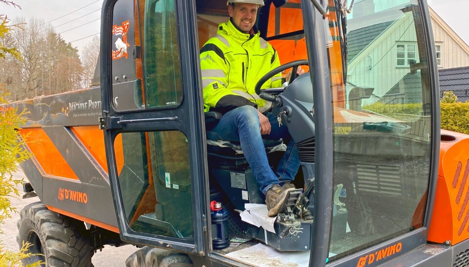 KOMPAKT: Én av flere fordeler med dumperne fra D´Avino er de kompakte målene, sier Ole-Kristian Bonstad fra Machine Partner AS. KOMPAKT: Én av flere fordeler med dumperne fra D´Avino er de kompakte målene, sier Ole-Kristian Bonstad fra Machine Partner AS.