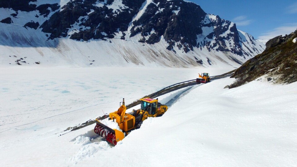 Siste etappe på fresingen av fv. 63 mellom Geiranger og Langvatn, 15. juni 2020.