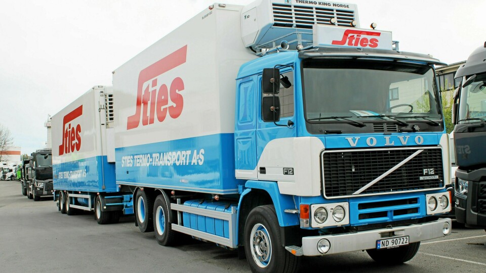 Volvo F12 1986-modell, Sties Thermo Transport-merket.