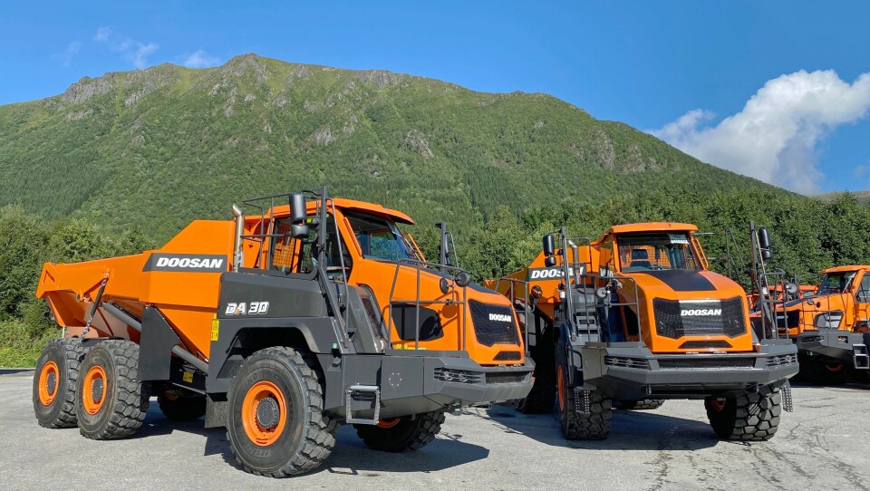 NORSK: Dumperne fra Doosan, tidligere kjent som Moxy, lages i Elnesvågen utenfor Molde. NORSK: Dumperne fra Doosan, tidligere kjent som Moxy, lages i Elnesvågen utenfor Molde.
