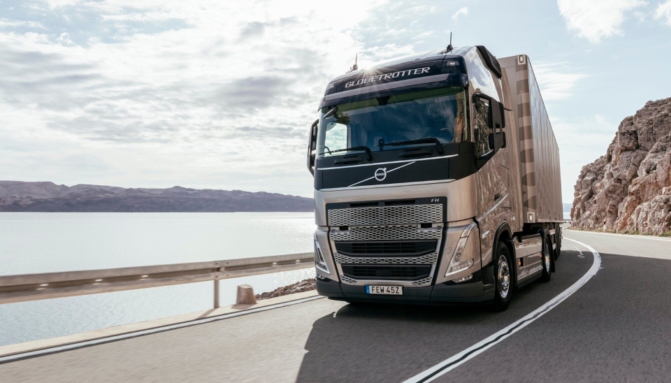 Volvo og Daimler skal samarbeide om utvikling av brenselcelle-teknologi i et Joint Venture selskap der de eier 50/50. De skal konkurrerer som før på andre områder.