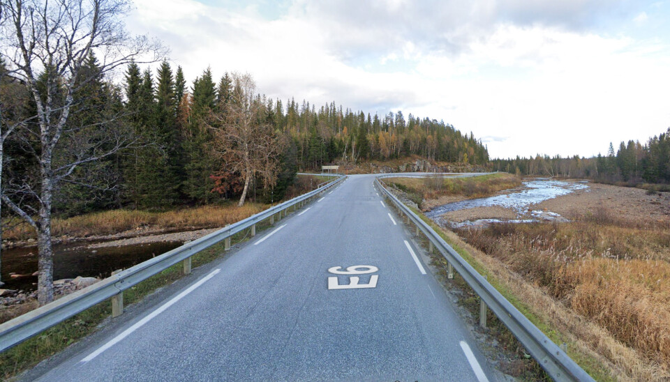 E6 krysser Fjerdingelva cirka én mil nord for Harran i Grong kommune i Trøndelag. Nå skal brua over elva byttes ut og det skal bygges nye tilstøtende veier.