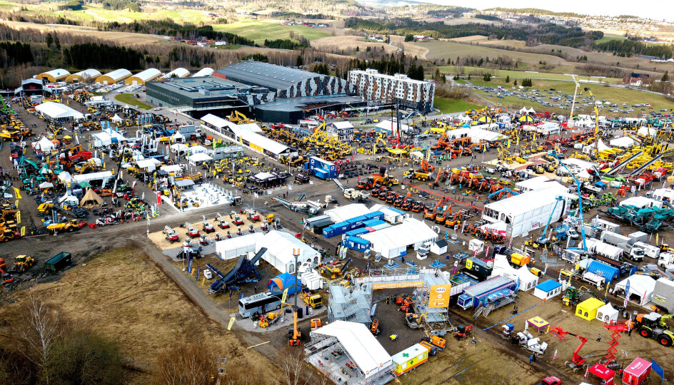 Nordens største anleggsmesse, Vei og Anlegg, ble sist arrangert i 2018. Den gang var det på Hellerudsletta. I 2021 skulle den holdes på Norges Varemesse i Lillestrøm. Nå er denne flyttet til 2022 på grunn av covid-19-pandemien. 2022-utgaven holdes på Norges Varemesse.