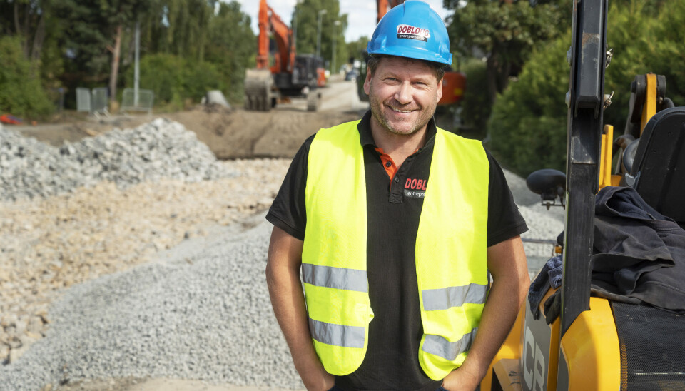 FORNØYD: Joar Grini kjøper to merker nå han skal handle gravere. De har totalt 25 graverer fra 1,7 til 50 tonn.