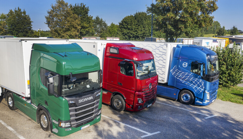 Scania, Volvo og Mercedes-Benz er på pallen etter årets første tre kvartaler i år som i fjor, men alle har solgt færre lastebiler. Illustrasjonsbilde fra en test i utlandet.