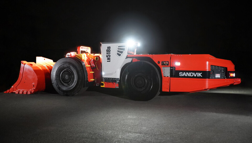 Nye Sandvik LH518B.
