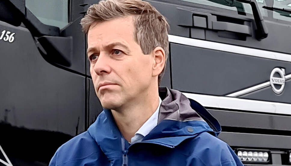Samferdselsminister Knut Arild Hareide vil legge til rette for like spilleregler for alle i transportbransjen som kjører i Norge.