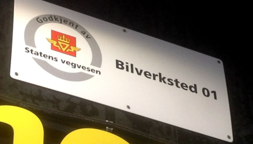 Godkjente verksteder skal ha godkjenningsskilt fra Statens vegvesen.