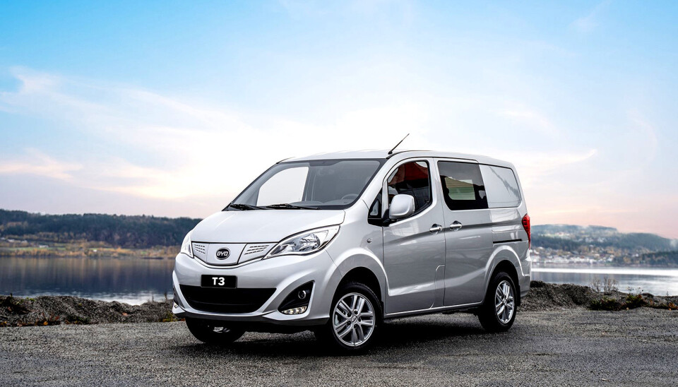 Elektriske BYD T3 varebiler er klare for rask levering i Norge. BYD-bilene produseres i Kina av det kinesiske selskapet BYD Co Ltd. BYD er forkortelse for Build Your Dreams.