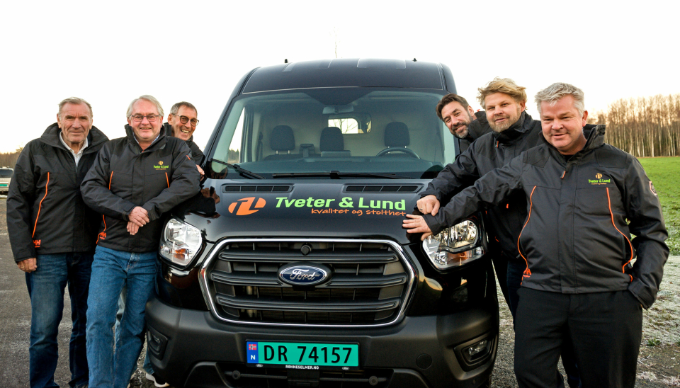Fra venstre: Bjørn Tveter (eier 35%, grunnlegger), Jarl-Erik Nyseth (eier 20%, Markeds og driftsansvarlig), Øyvind Tveter (grunnlegger som har solgt seg ut), Thor Olav Tveter (eier 16%, prosjektleder), Pål Lund (eier 24 %, arbeidende styreformann) og Per Anders Lund (eier 5%, daglig leder) i Tveter & Lund.