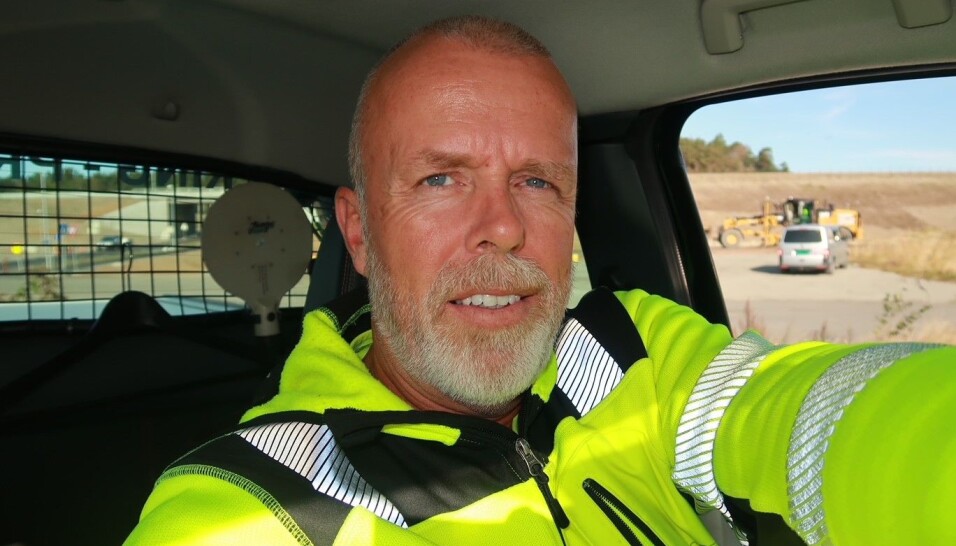 Jonny Solheim arbeider blant annet med trafikkdirigering. Han mener bremseklosshendelsen i november på E18 i Kristiansand beviser at inntjening er viktigere enn sikkerhet.