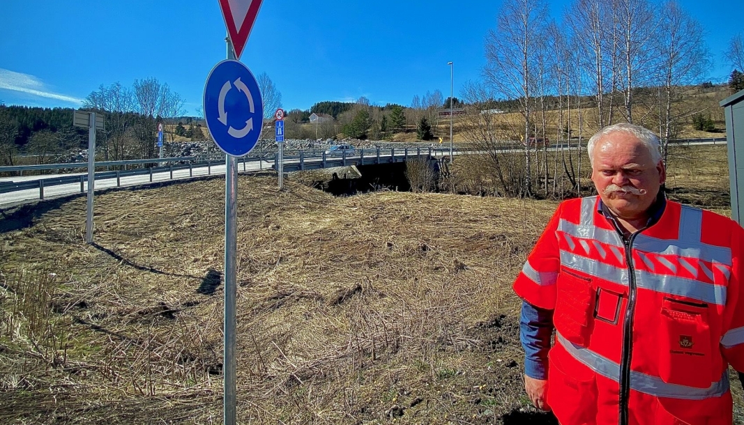 Prosjektleder Odd Johansen og Statens vegvesen får riksvei 4 ut av rundkjøringen på Hadeland. Nå er Roa-Gran lagt ut på anbud.