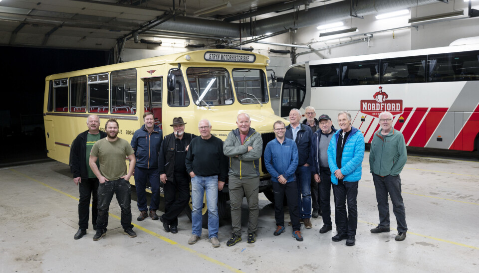 DUGNAD: De er mannsterke når det er dugnadskvelder hos Stryn Motorhistoriske.