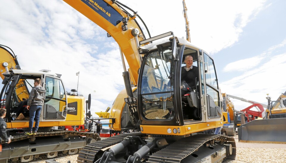 Solvik-Olsen har stor interesse maskiner, teknologi og bransjene anlegg og transport. Foto: Klaus Eriksen Solvik-Olsen har stor interesse maskiner, teknologi og bransjene anlegg og transport. Foto: Klaus Eriksen