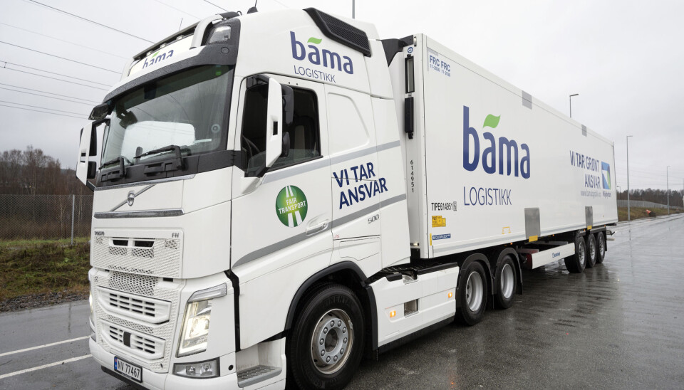 BYTTER: Bama Logistikk bytter 30 av sine semitrailere med nye Krone Cool Liner med et eget sluk langs hele bakdøren og oppsamlingstank under hengeren.