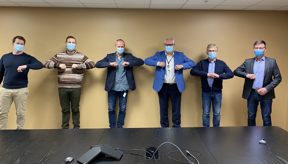Kim Schneider (assisterende prosjektleder i AF Bygg Oslo), Bård Georg Eckmann (prosjektleder i AF Bygg Oslo), Paul-Terje Gundersen (direktør i AF Bygg Oslo), Lars Henrik Bøhler (administrerende direktør i Omsorgsbygg), Geir Arne Hansen (prosjektleder i Omsorgsbygg), Leif Tore Hanssen (utbyggingsdirektør i Omsorgsbygg).