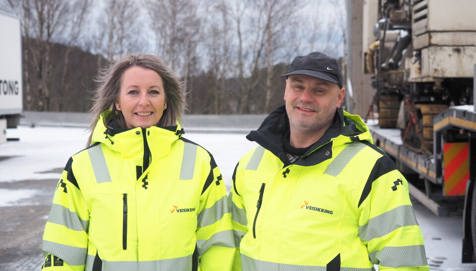 Eva Kvalvik og Bengt Hangeland blir med videre når NCC Profilbetong nå er kjøpt av Veisikring AS.