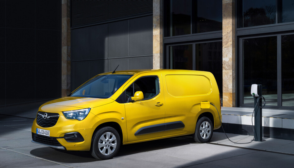 På Opel Combi-e kan litiumion-batteriet på 50 kWh hurtiglades med inntil 100 kW, det gjør at 80 prosent av batteriet kan lades på 30 minutter.